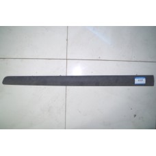 Молдинг двери передней правой ВАЗ 2190