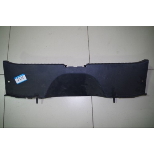 Внутренняя панель крышки багажника Mazda 6 Внутренняя панель крышки багажника Mazda 6