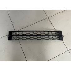 Решетка бампера передняя Skoda Rapid 1 Решетка бампера передняя Skoda Rapid 1