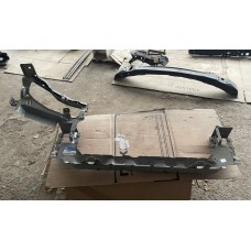 Рамка радиаторов(телевизор) Hyundai Sonata