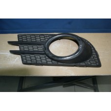 Решетка противотуманной фары правая Volkswagen Tiguan Решетка противотуманной фары правая Volkswagen Tiguan