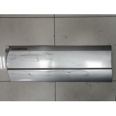 Молдинг двери передней левой ВАЗ 2123 Молдинг двери передней левой ВАЗ 2123