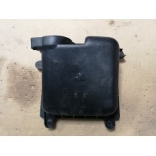 Крышка воздушного фильтра ВАЗ 2110 Крышка воздушного фильтра ВАЗ 2110