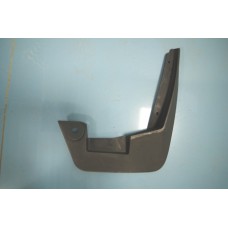 Брызговик передний левый Renault Logan Брызговик передний левый Renault Logan