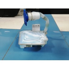 Бачок омывателя Volkswagen Jetta