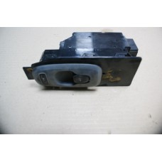 Кнопка стеклоподъемника Volvo S60 Кнопка стеклоподъемника Volvo S60