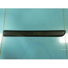 Молдинг двери задней левой Skoda Yeti Молдинг двери задней левой Skoda Yeti