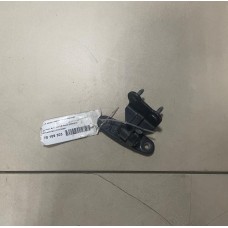 Петля двери задней левой верхняя Mercedes-Benz E W212 Петля двери задней левой верхняя Mercedes-Benz E W212