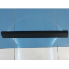 Накладка двери передней левой Lada Largus