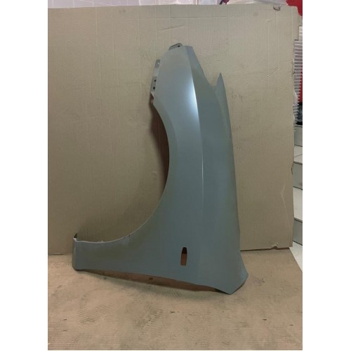 Крышка багажника Renault Logan Крышка багажника Renault Logan