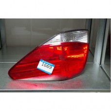 Фонарь задний левый Subaru Legacy