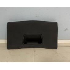 Обшивка двери багажника Lada X-Ray