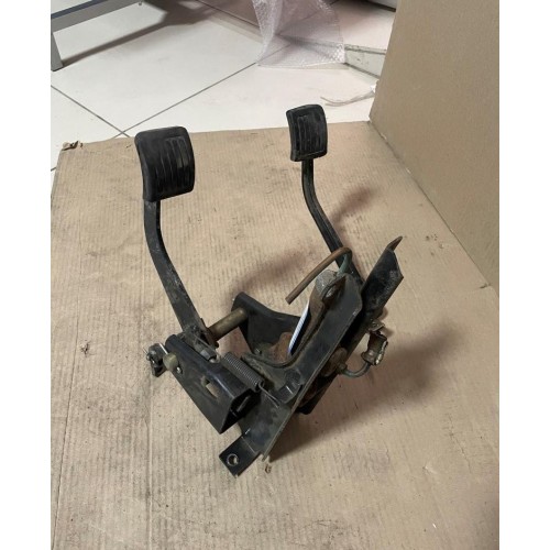 Блок педалей УАЗ-452 Блок педалей УАЗ-452