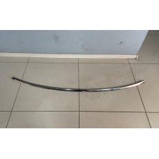 Молдинг лобового стекла Nissan Patrol