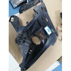 Кронштейн переднего бампера левый Renault Scenic III