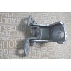 Петля двери передней правой верхняя Ford Mondeo II Петля двери передней правой верхняя Ford Mondeo II