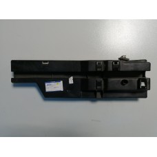 Кронштейн обшивки порога задний правый Peugeot 408 Кронштейн обшивки порога задний правый Peugeot 408