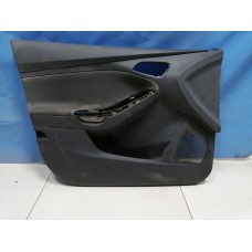 Обшивка двери передней левой Ford Focus III Обшивка двери передней левой Ford Focus III
